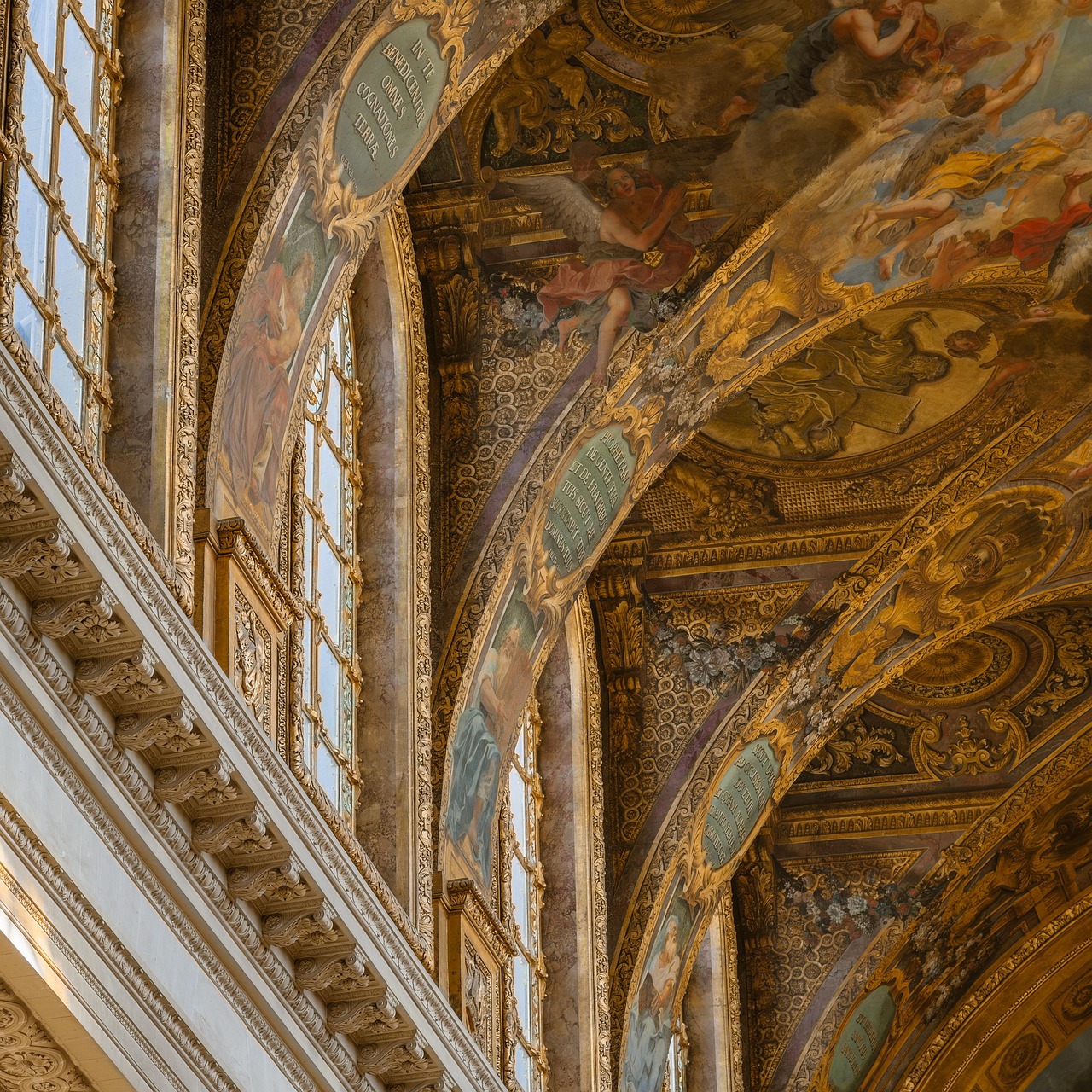 découvrez nos conseils et techniques pour peindre vos murs facilement et obtenir un résultat professionnel chez vous.