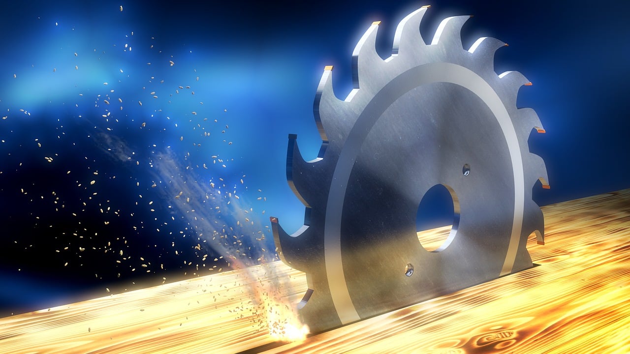 Scie circulaire vs scie sauteuse : laquelle choisir pour quel usage ?